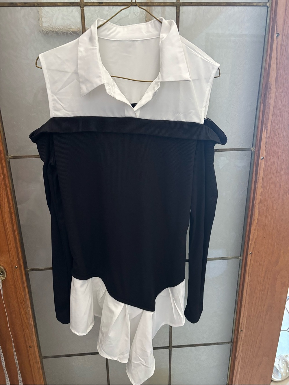 LAYERED LOOK BLACK AND WHITE OFF THE SHOULDER TOP 19” PTP